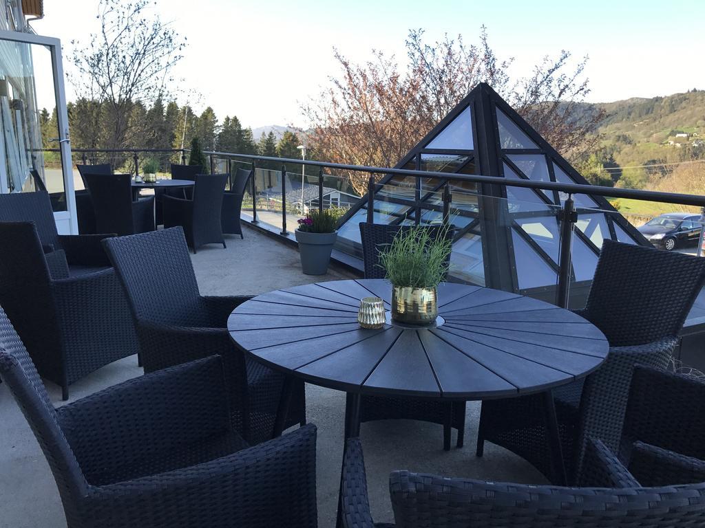 Alversund Alver Hotel מראה חיצוני תמונה
