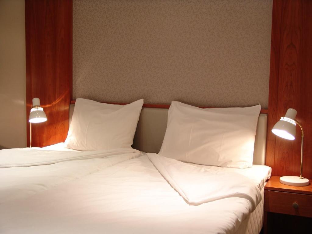 Alversund Alver Hotel חדר תמונה